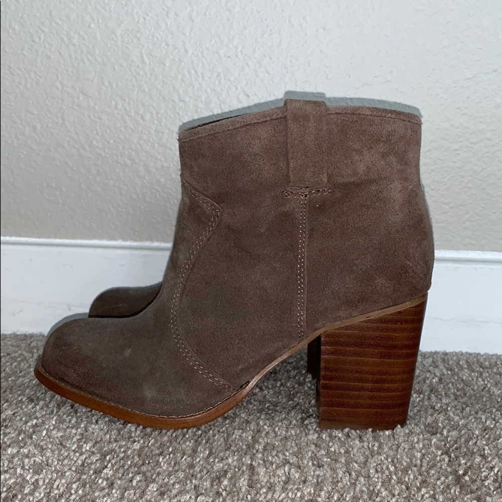 Booties - Picture 3 of 4